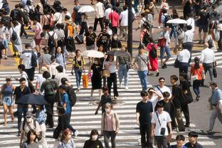 都没去！世界足球先生3位候选人梅、姆、哈都没参加颁奖典礼